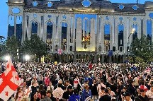 Gürcüstan parlamentində qalmaqallı layihənin son müzakirəsi: Paytaxtda yürüş başladı - VİDEO